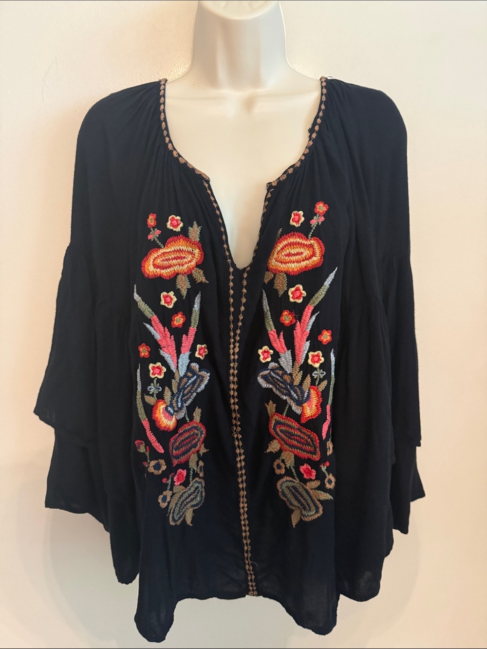 Solitaire Black Embroidered Floral Peasant Blouse